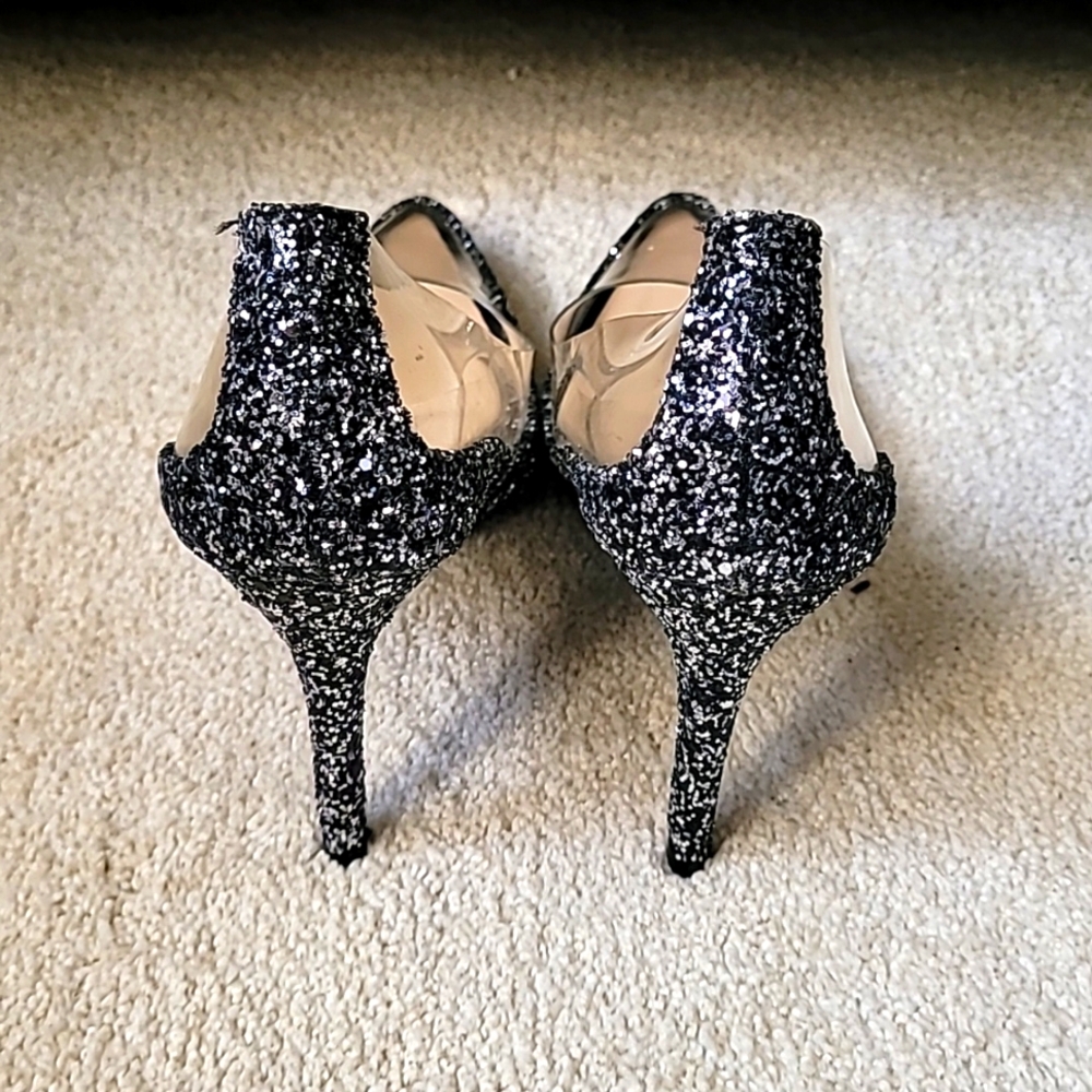 Shoes - Picture 3 of 4